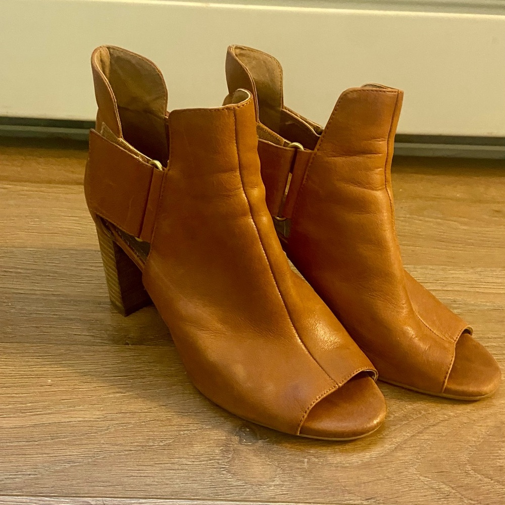 AEROSOLES Brown Leather Peep-Toe Heeled Boots